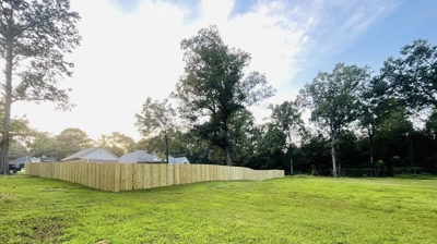 Backyard Fencing Photo